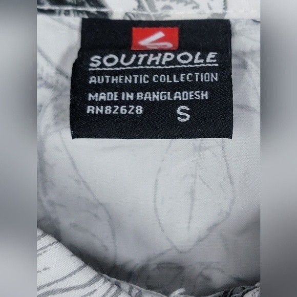 South Pole Men's Short Sleeve Plant and Rose Button Down Shirt Size Small - Picture 5 of 5